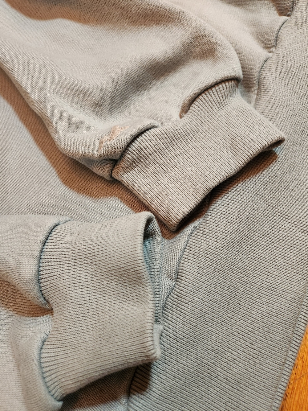 Hollister V-Neck Pullover Sweatshirt - Light Blue / Gray - Size Small - Picture 6 of 14